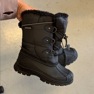 Kids Black Insulated Winter Boots